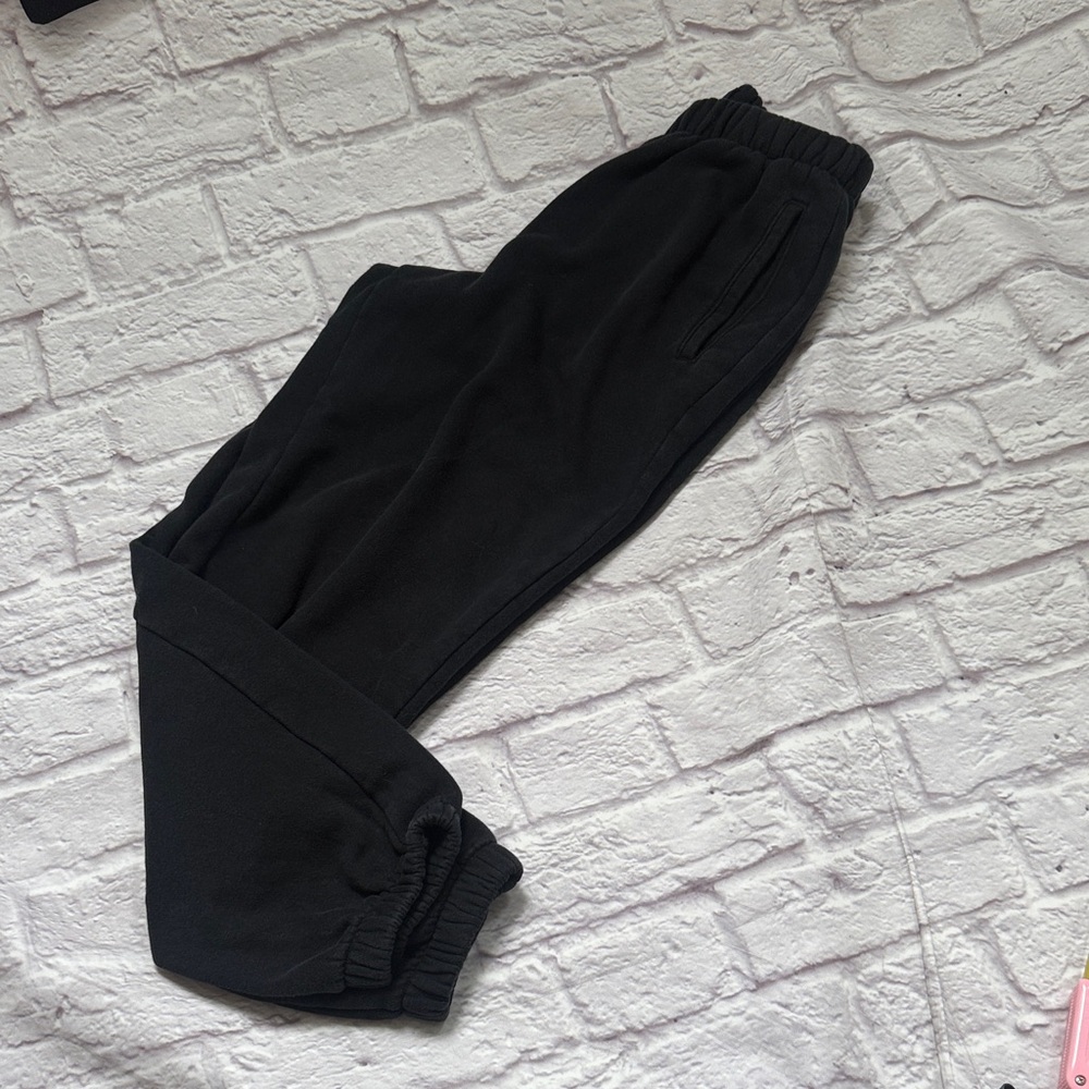 Gap women’s Black sweatpants